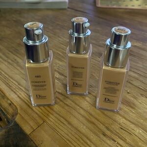 DIOR FOREVER Glow 24H Radiant Foundation 4W0 Lot